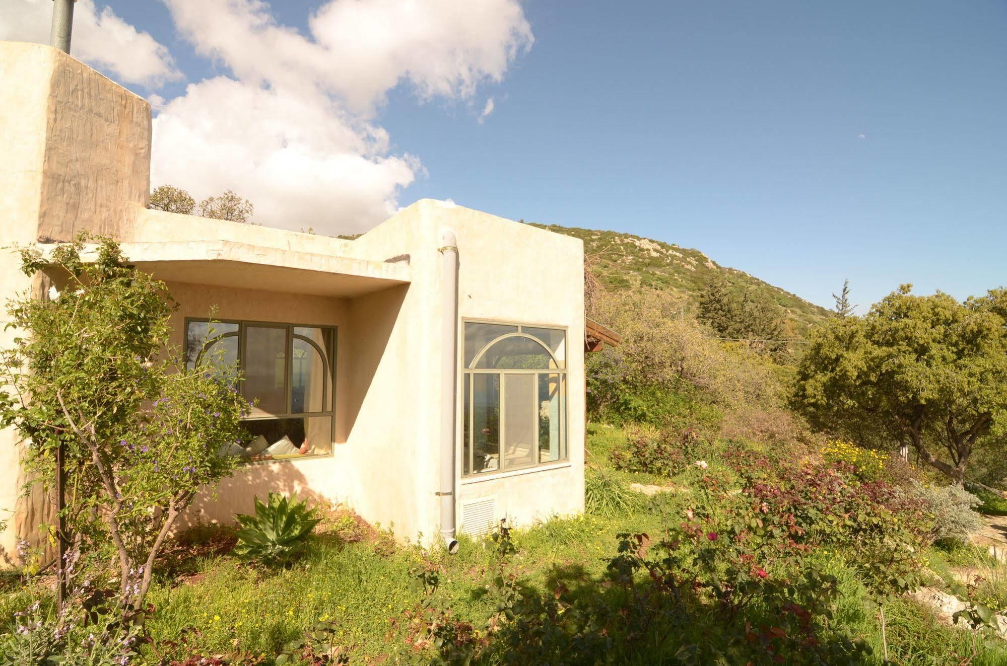 Chalet Rose Garden - Gan Vradim *
